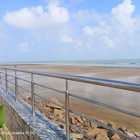 Silver Sand Eco Resort !! Beachfront !! With Biggest Pool And Huge Open Area !! Ideal For Weddings !! Couple Friendly !! Mandarmani Exterior foto